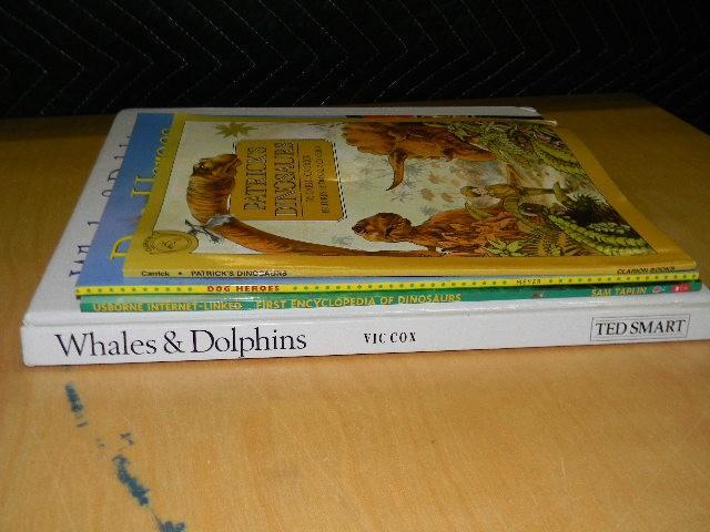 Lot of 4 childrens books - please ...