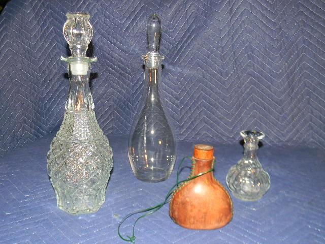 Lot of glass liquor decanters - emp...