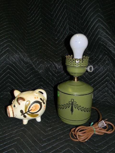 Vintage lamp and piggy bank...