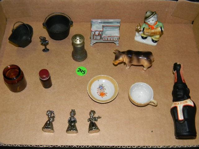 Lot of vintage trinkets - small kni...