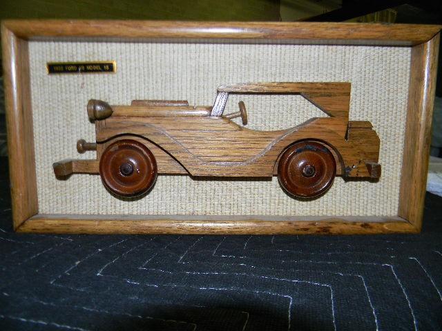 Wood Plaque with 1932 Ford V8 Model...