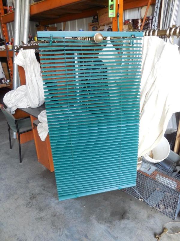 lot 104 image: 23 x 64 Blinds all set at 40 in wit...