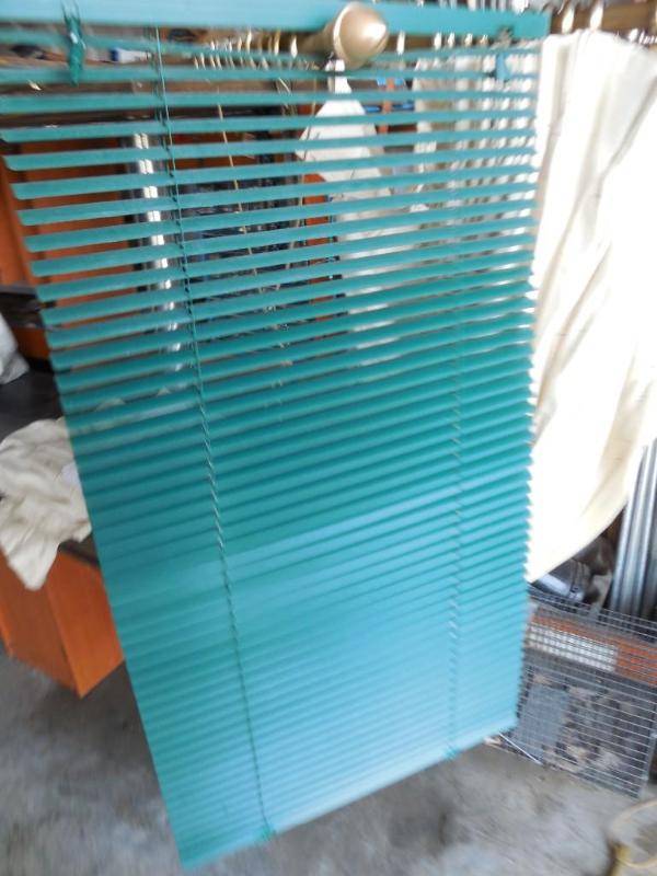 lot 108 image: 23 x 64 Blinds all set at 40 in wit...