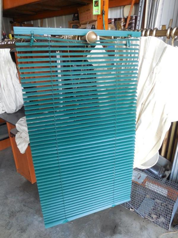 lot 109 image: 23 x 64 Blinds all set at 40 in wit...