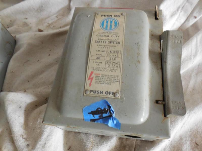 lot 17 image: Used 3 Phase 240 Volt 30 Amp Fused ...