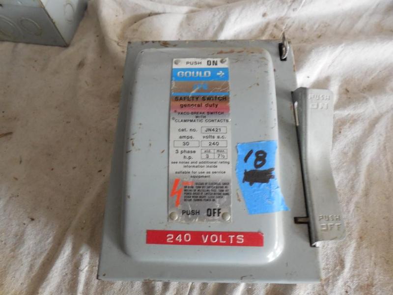 lot 18 image: Used 3 Phase 240 Volt 30 Amp Fused ...