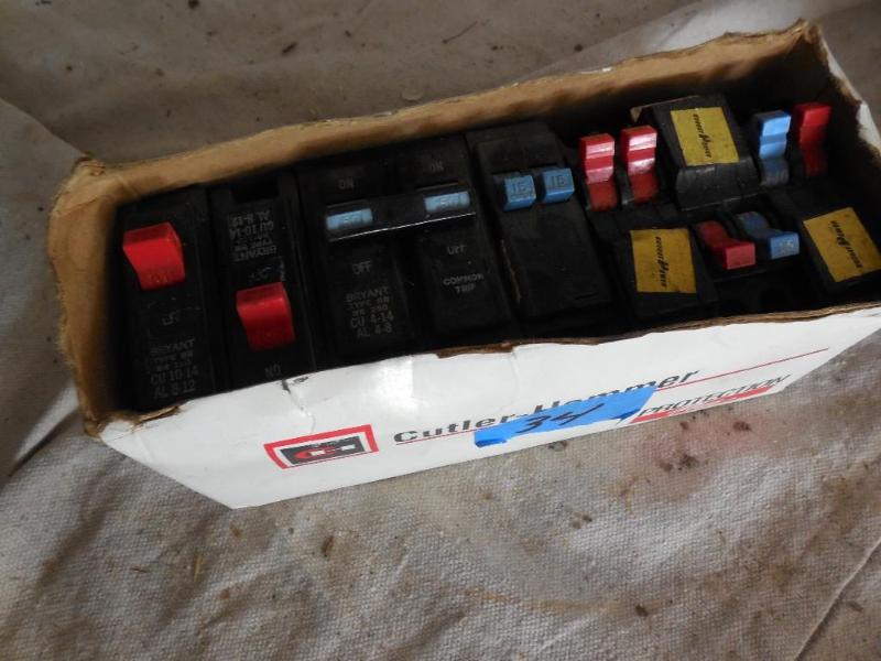 lot 34 image: Bryant Breakers Coolstuff...