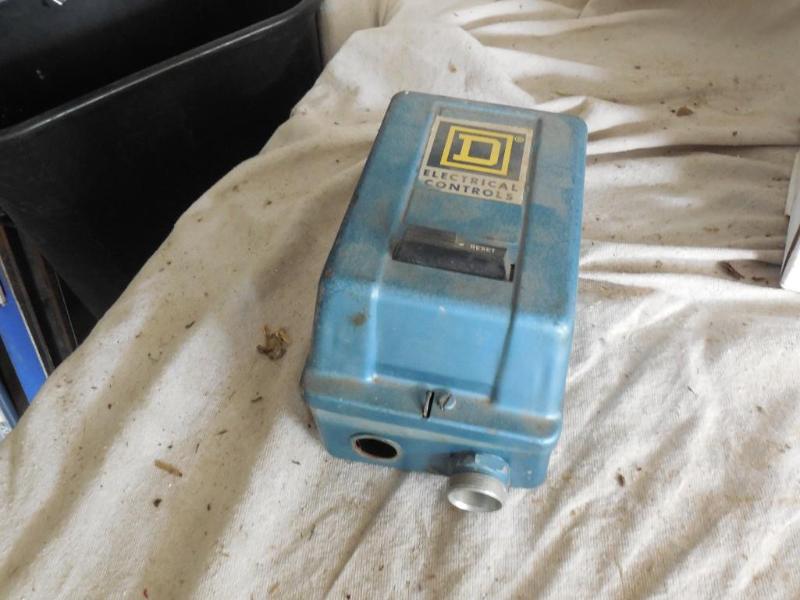 lot 42 image: Furnas&nbsp3 phase size 00 contact...