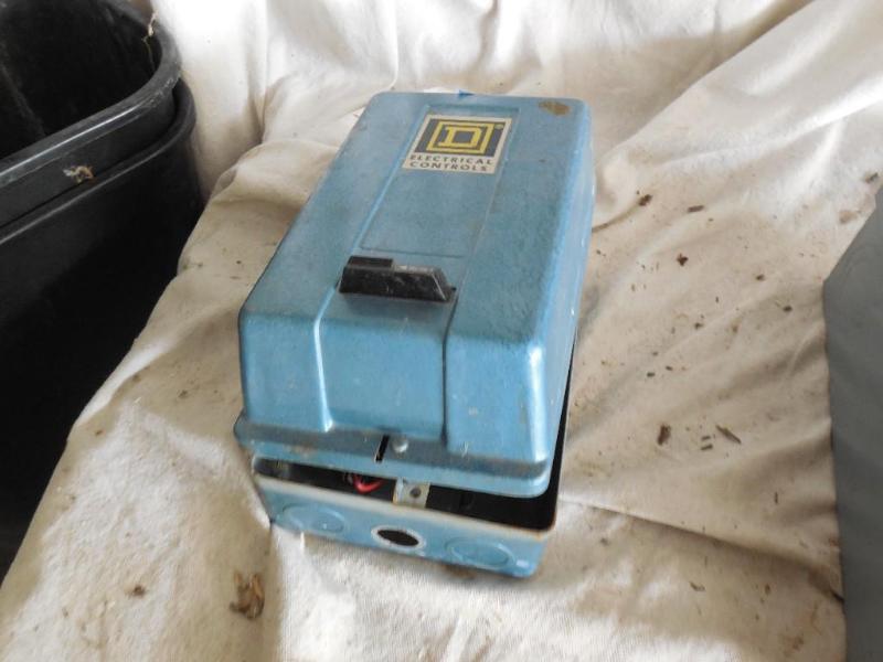 lot 44 image: Square D size 0 &nbsp 3 phase cont...