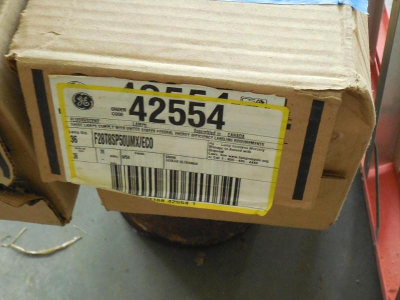 lot 53 image: 30  4 ft. T-8 used lamps. Coolstuf...