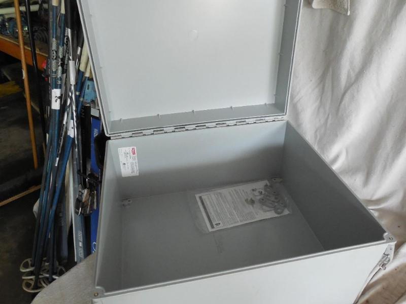 lot 6 image: 16 x 18 x 10 New Hoffman Fiber Box....