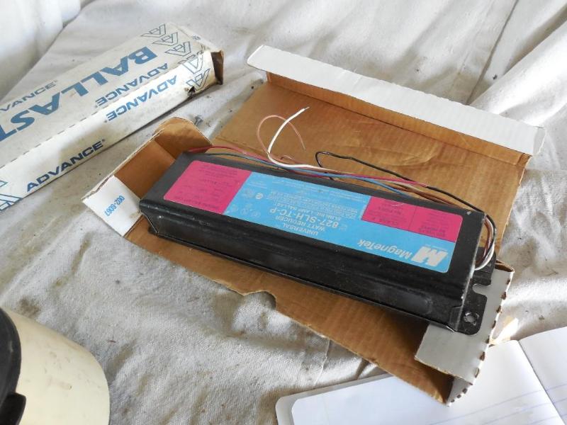 lot 82 image: (2) 277 volt F96- F72 Slim line Bal...