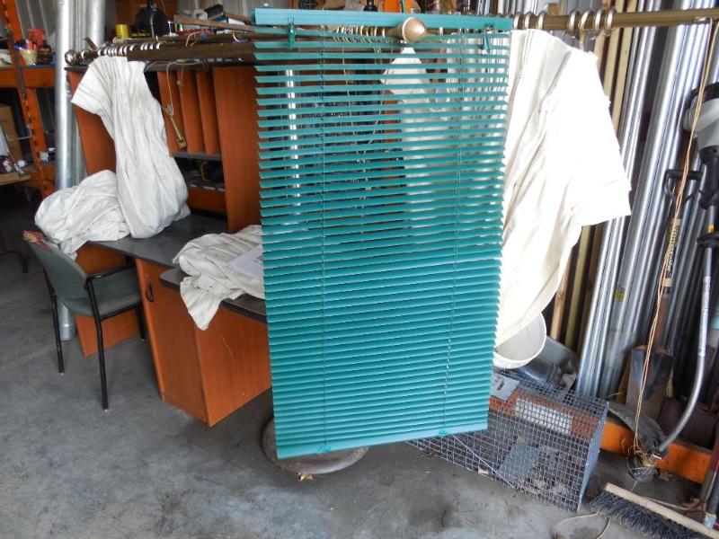 lot 98 image: 23 x 64 Blinds all set at 40 in wit...