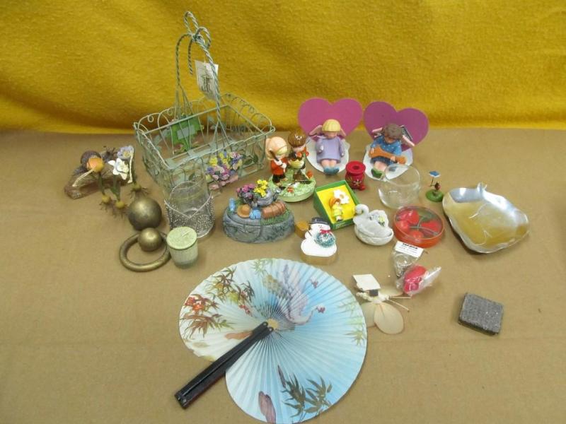 Book-ends, Wire Basket, ring box, 2...
