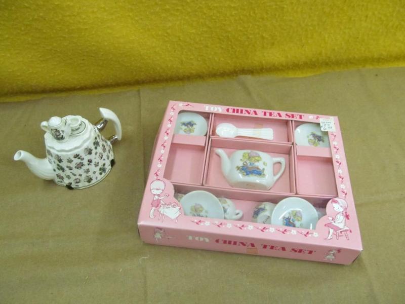 Portmeilrion&nbspMiniature Teapot,...