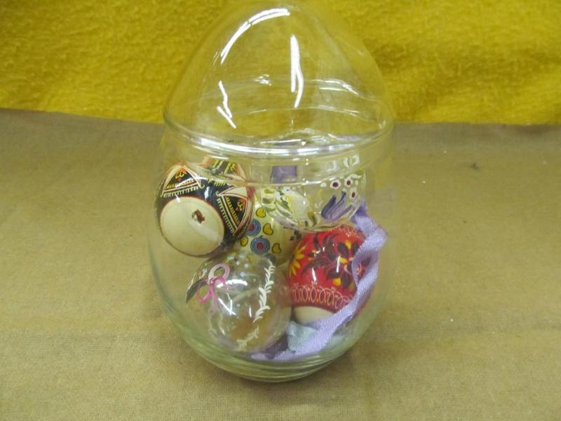 Egg Shaped Container with hand pain...