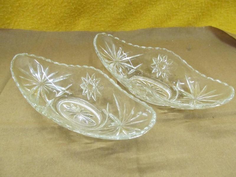 2 matching pickle dishes&nbsp...