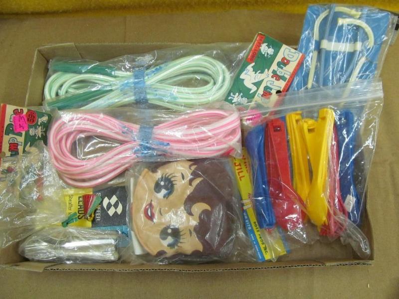 Vintage Old Toys silverware kits, d...