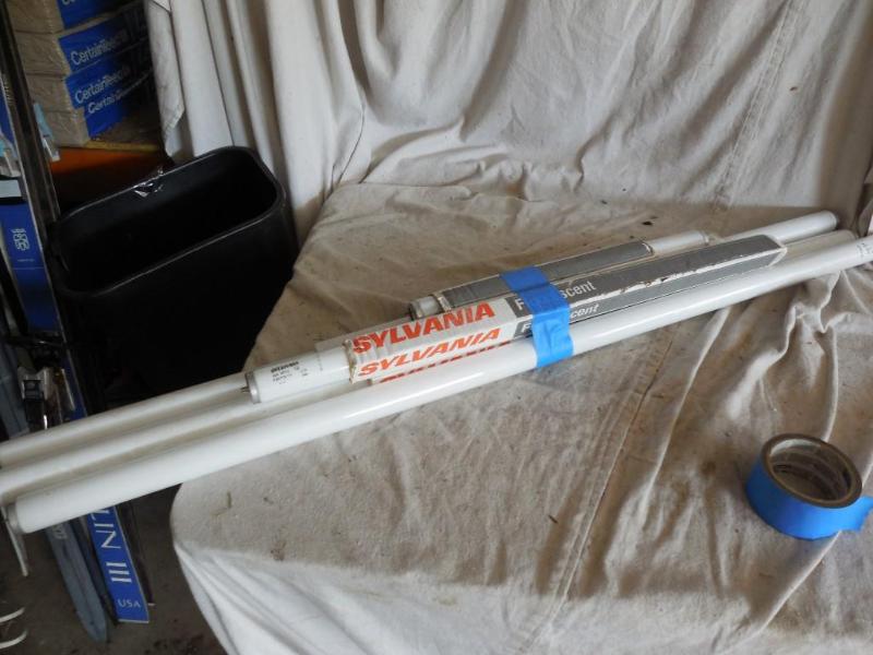 Fluorescent&nbspLamps New. 3 &nbsp...