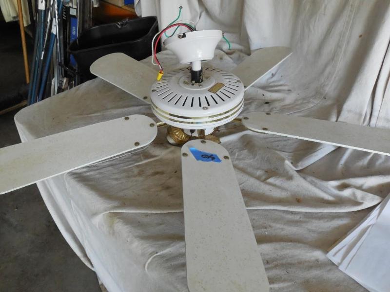 40&quot Ceiling Fan. Coolstuff...