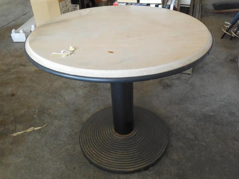 24&quot Steel and wood Table 21&qu...