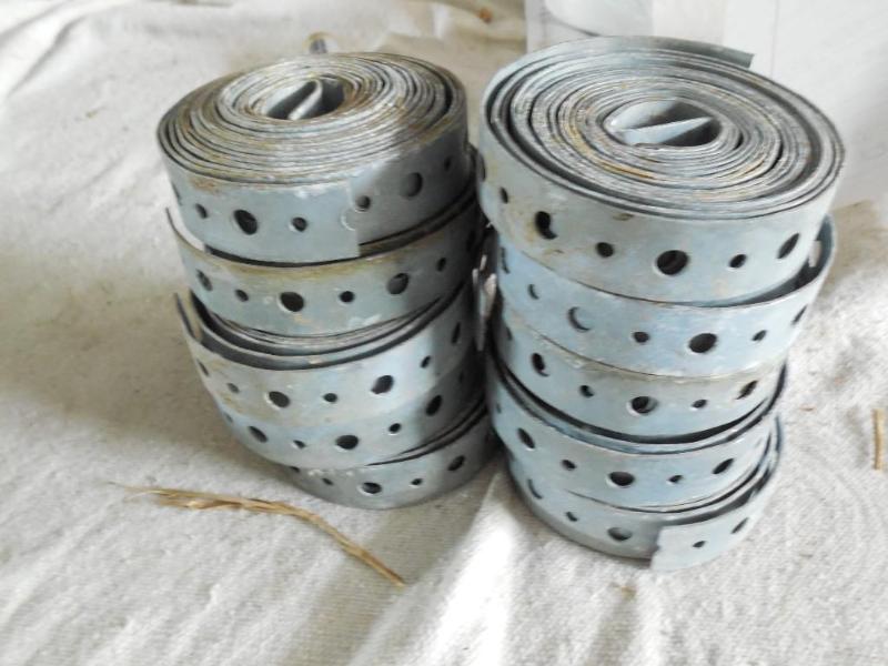 10 Rolls pipe straps. Coolstuff...