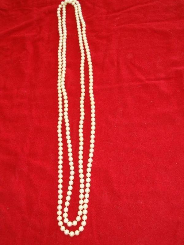 Pearl style necklace 44&quot...