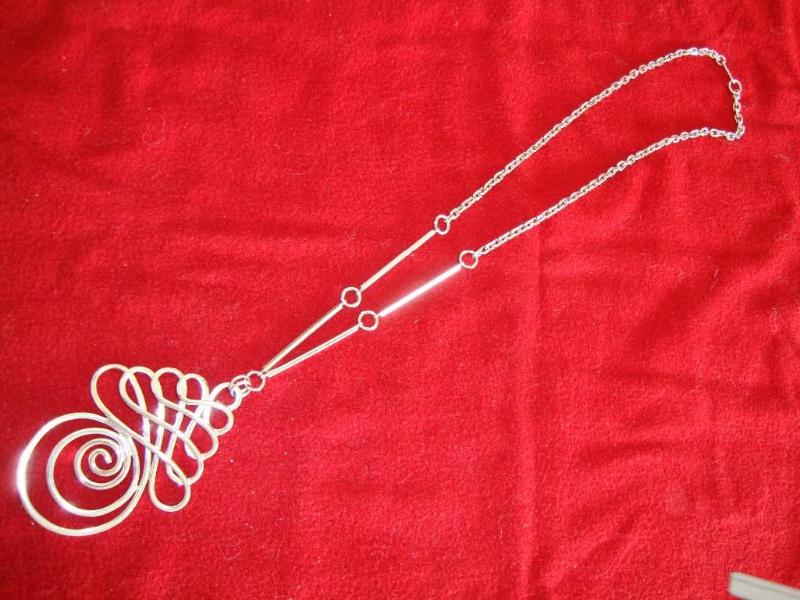 Silver color necklace 11&quot...