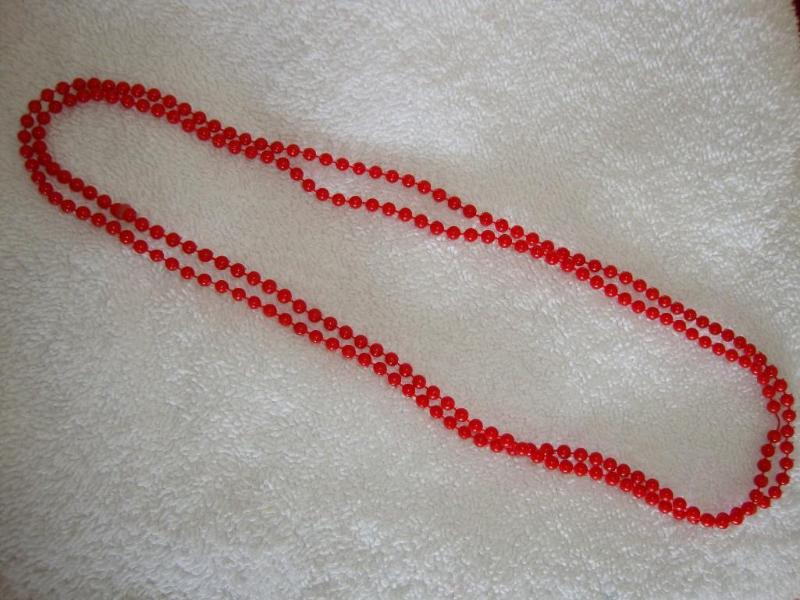 Red bead style necklace 20&quot...