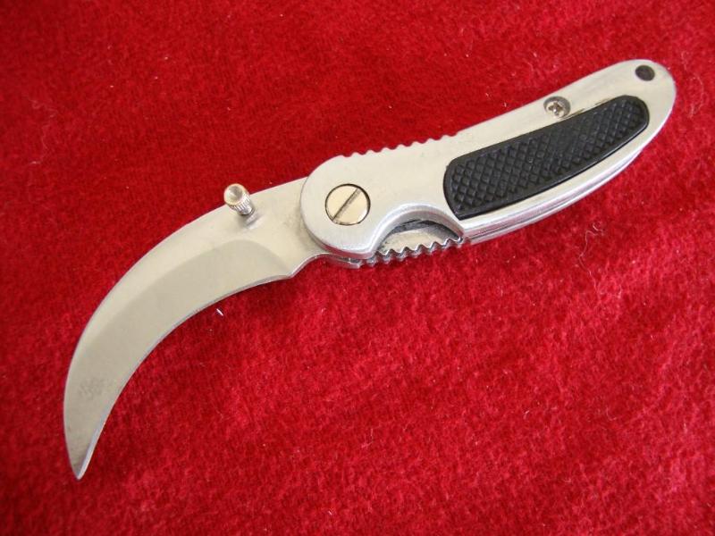 Hook style knife - blade 2&quot ov...