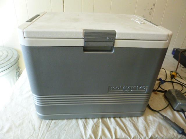 lot 100 image: Igloo Koomate 40 Cooler 12 Volt - A...