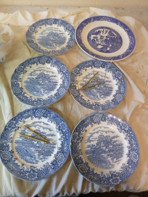lot 123 image: Lot of English Village Collector Pl...