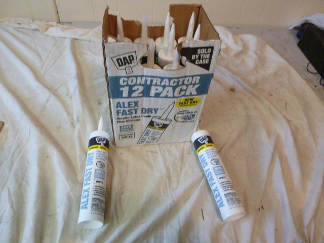 lot 124 image: 11 Tubes of Acrylic Latex Caulk Plu...