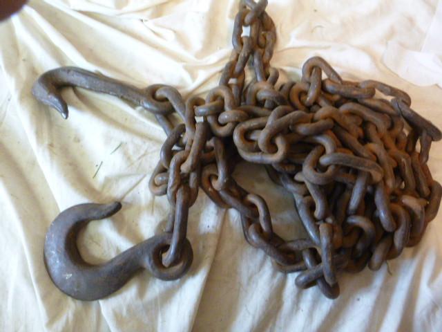 lot 141 image: Heavy Duty Log Chain Approximately ...