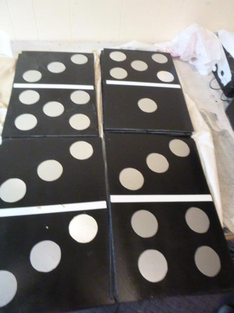 lot 147 image: Yard Dominoes...