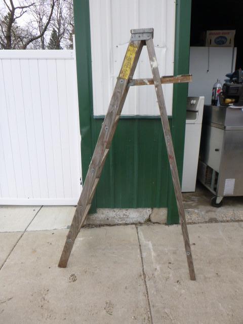 lot 18 image: 6 Foot Wood Step Ladder...