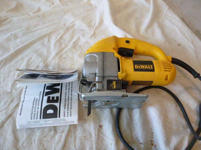lot 25 image: DeWalt Orbital Jig Saw Model #DW317...
