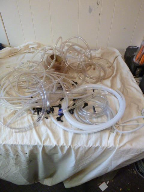lot 317 image: Lot of Miscellaneous Hoses and Fitt...