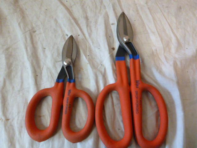 lot 340 image: 2 Wiss Snips...
