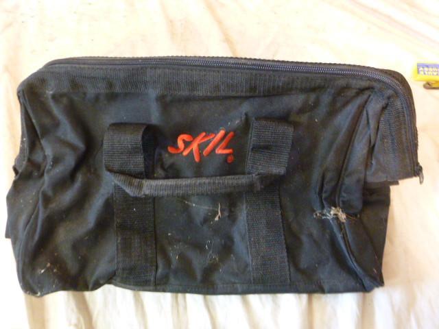 lot 352 image: Skil Tool Pouch...