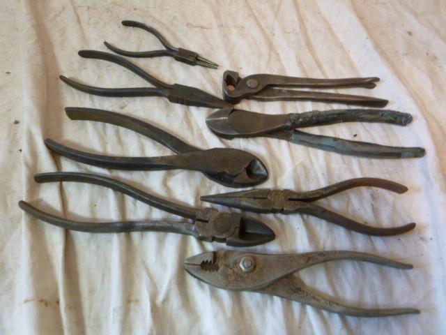 lot 354 image: Miscellaneous Pliers...