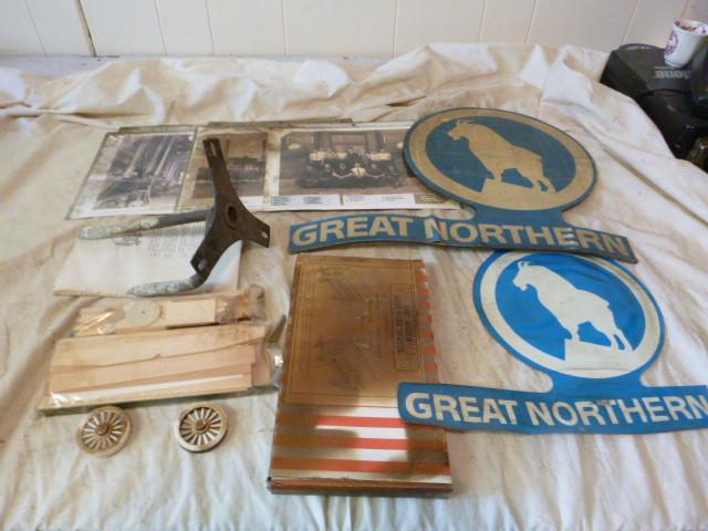 lot 364 image: Miscellaneous Train Items...