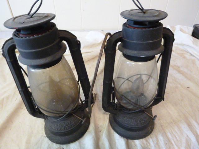 lot 366 image: 2 Electric Lanterns...