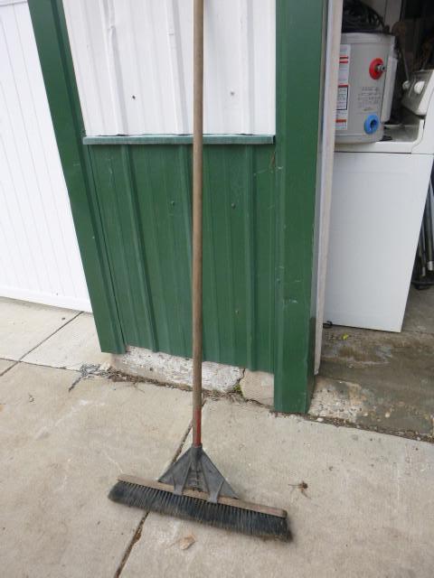 lot 375 image: 24" Shop Broom...