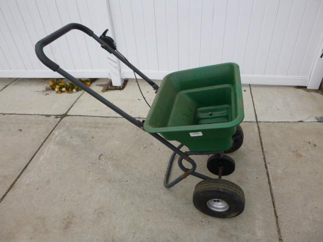lot 376 image: FertilizerSpreader...