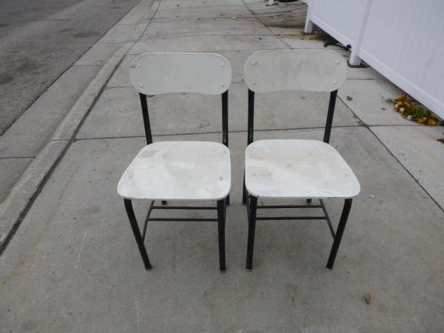 lot 387 image: 2 Chairs...