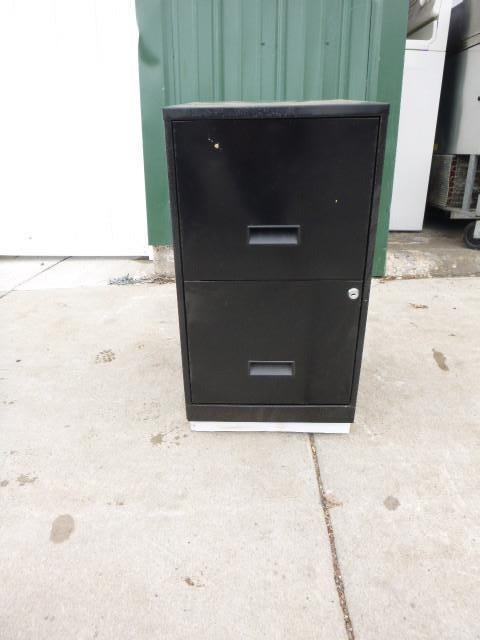 lot 400 image: 2 Drawer Metal File Cabinet...