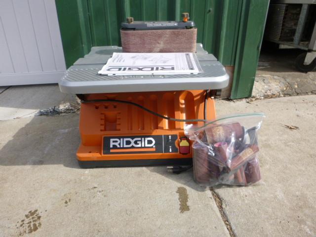 lot 5 image: Ridgid Oscillating Edge Belt Spindl...