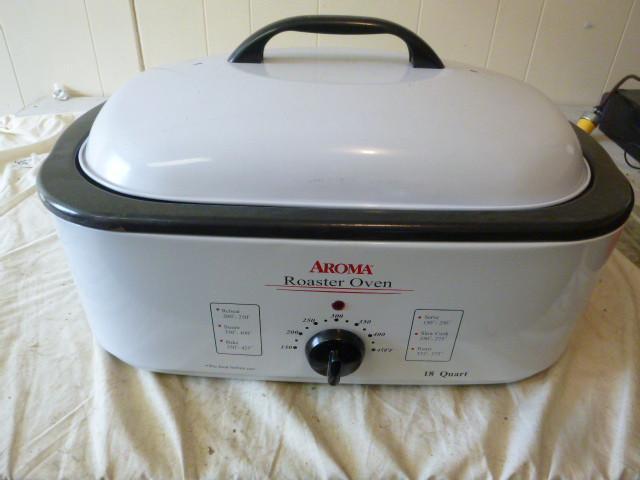 lot 77 image: Aroma Roaster Oven 18 Quart - teste...