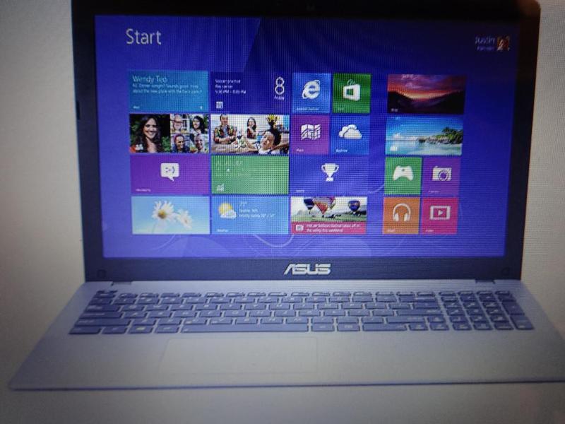 ASUS 15.6&quot 4GB WINDOWS 8 LAPTO...